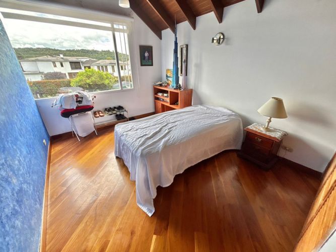 Casa de 4 alcobas en venta en San Jose De Bavaria, Bogotá, 237 m² · foto 18 de 24