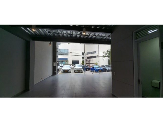 Local en arriendo en Santa Monica, Cali, 297 m² · foto 6 de 18