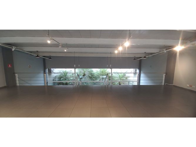 Local en arriendo en Santa Monica, Cali, 297 m² · foto 9 de 18