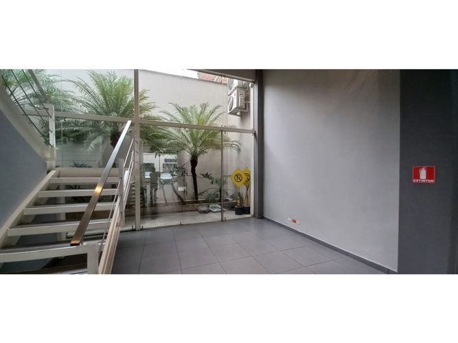 Local en arriendo en Santa Monica, Cali, 297 m² · foto 14 de 18