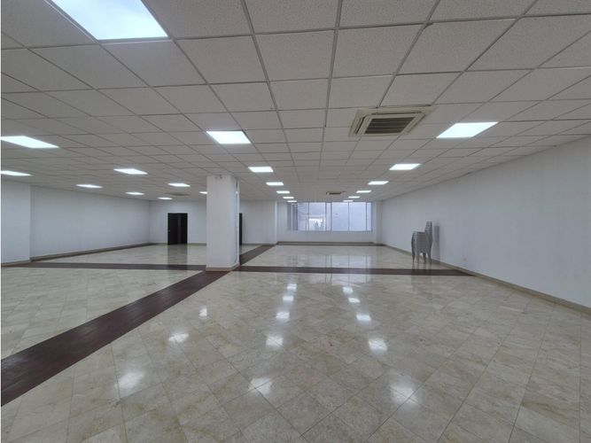 Oficina en arriendo en Menga, Cali, 855 m² · foto 9 de 16