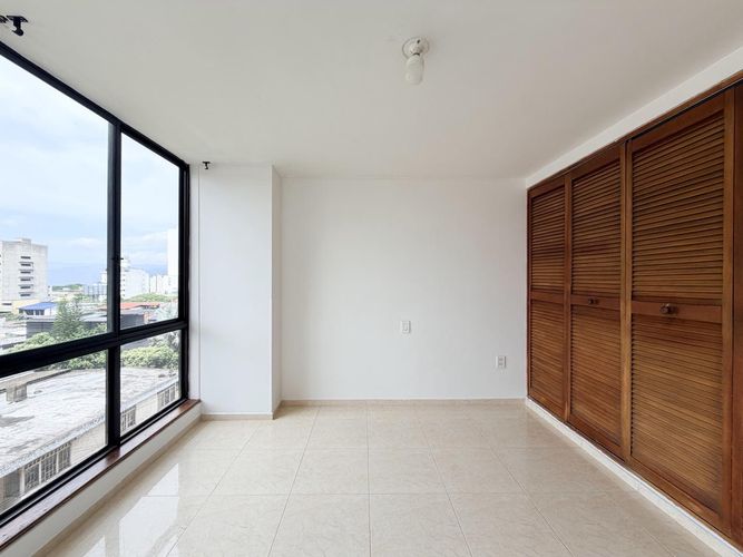 Apartamento de 4 alcobas en venta en Cabecera Del Llano, Bucaramanga, 134 m² · foto 8 de 13