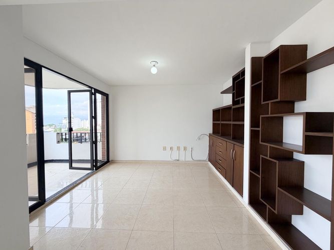 Apartamento de 4 alcobas en venta en Cabecera Del Llano, Bucaramanga, 134 m² · foto 4 de 13