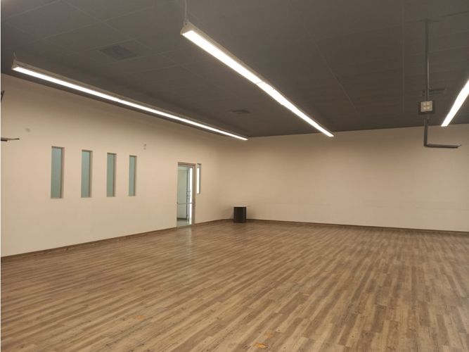 Oficina en arriendo en Menga, Cali, 1574 m² · foto 4 de 20