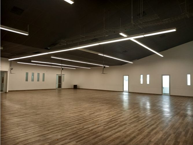 Oficina en arriendo en Menga, Cali, 1574 m² · foto 6 de 20