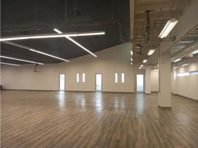 Oficina en arriendo en Menga, Cali, 1574 m² · foto 7 de 20