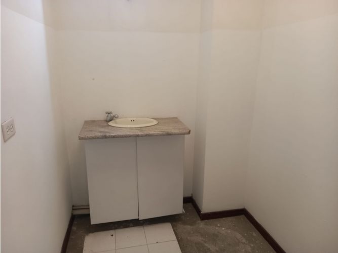 Oficina en arriendo en Menga, Cali, 1574 m² · foto 18 de 20