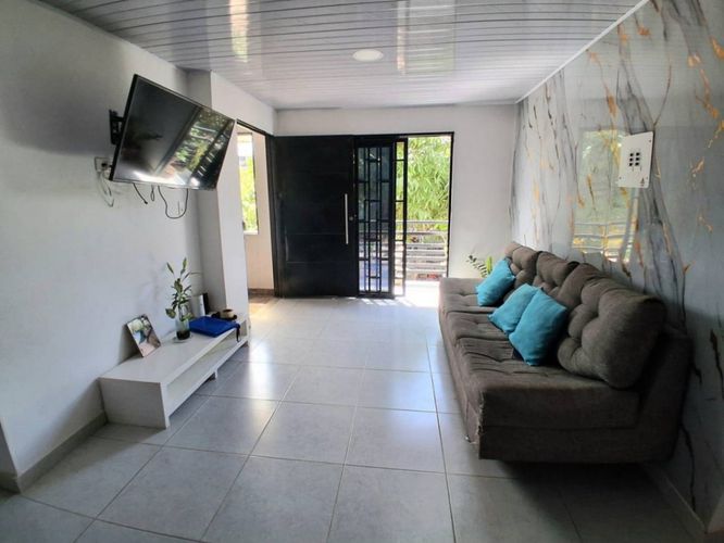 Apartamento de 3 alcobas en venta en Madrigal, Neiva, 77 m² · foto 2 de 11