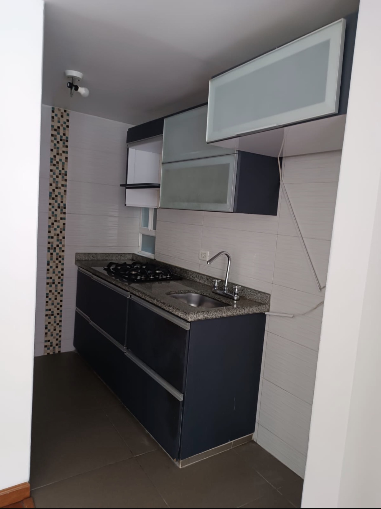 Apartamento en venta en Castilla, Bogotá · foto 3 de 8