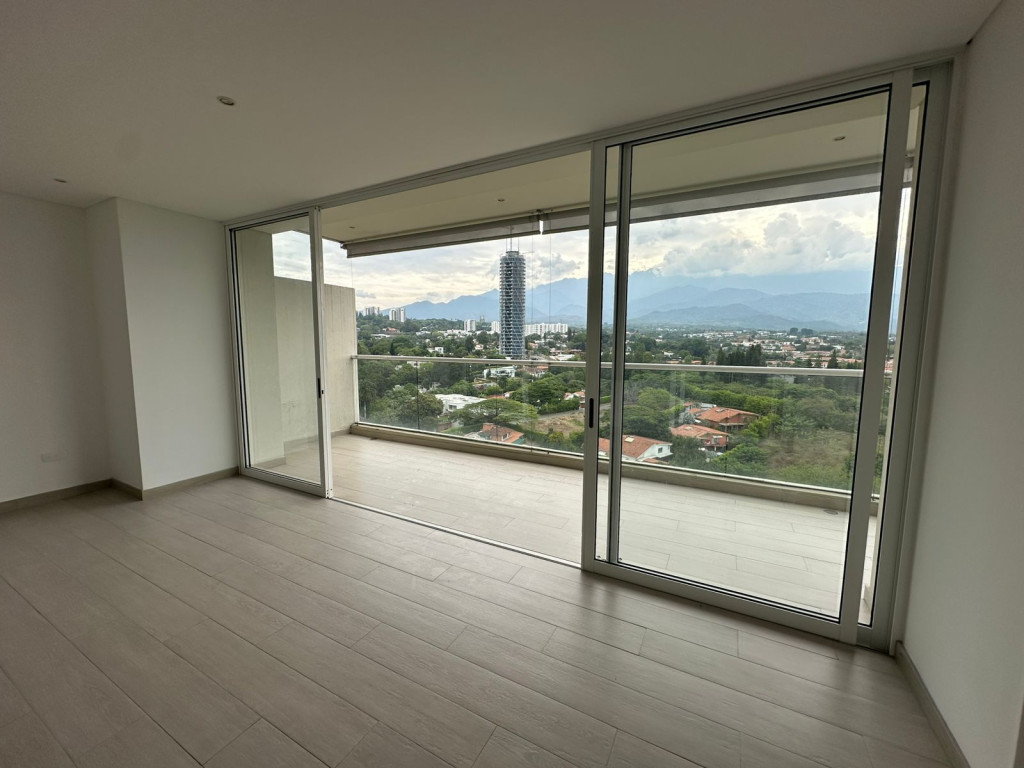 Apartamento en Arriendo en Ciudad jardin, Cali