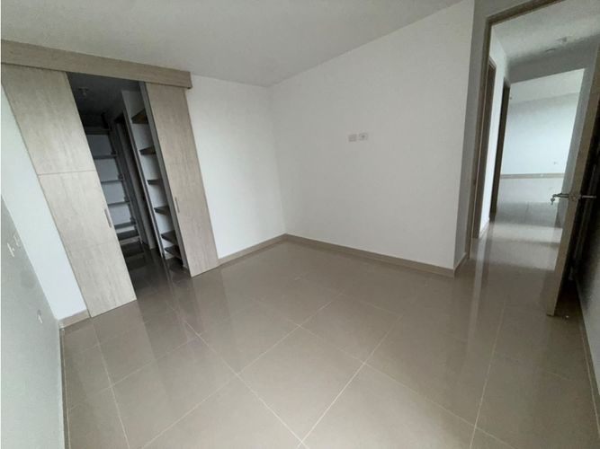 Apartamento de 3 alcobas en venta en Santa Isabel, Cali, 98 m² · foto 4 de 18