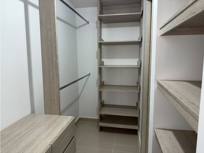 Apartamento de 3 alcobas en venta en Santa Isabel, Cali, 98 m² · foto 7 de 18
