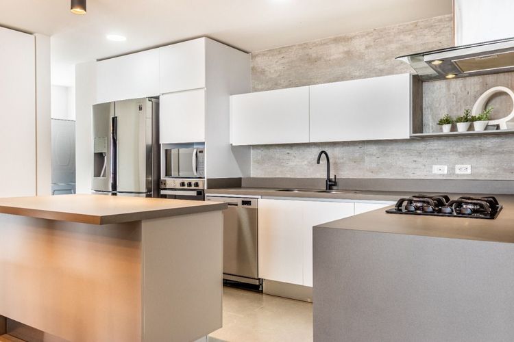 Apartamento de 3 alcobas en venta en Escobero, Envigado, 182 m² · foto 10 de 19