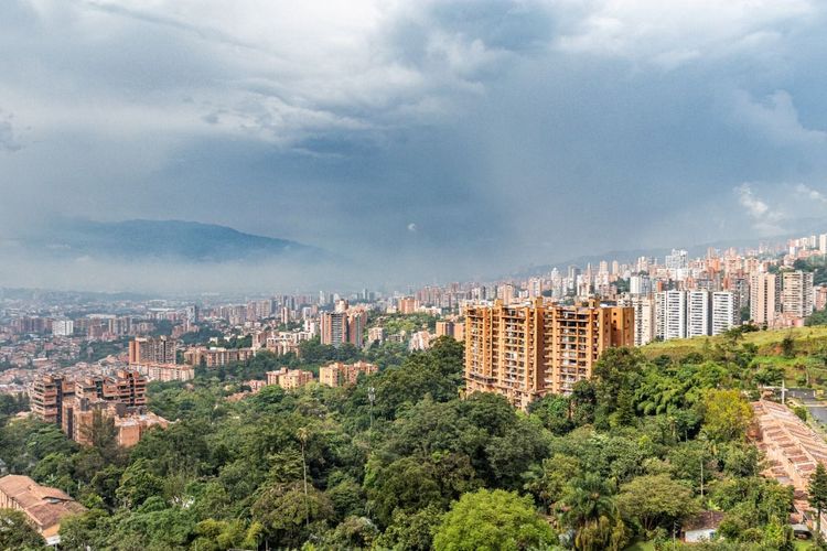 Apartamento de 3 alcobas en venta en Escobero, Envigado, 182 m² · foto 3 de 19