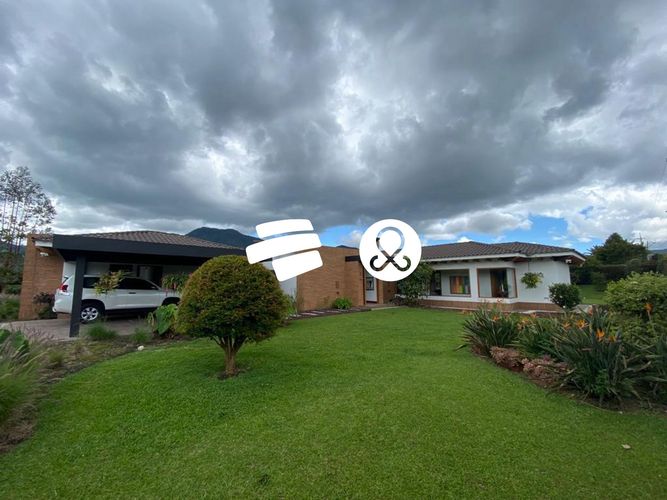 Lote en venta en Lomitas, La Ceja, 2600 m² · foto 2 de 15