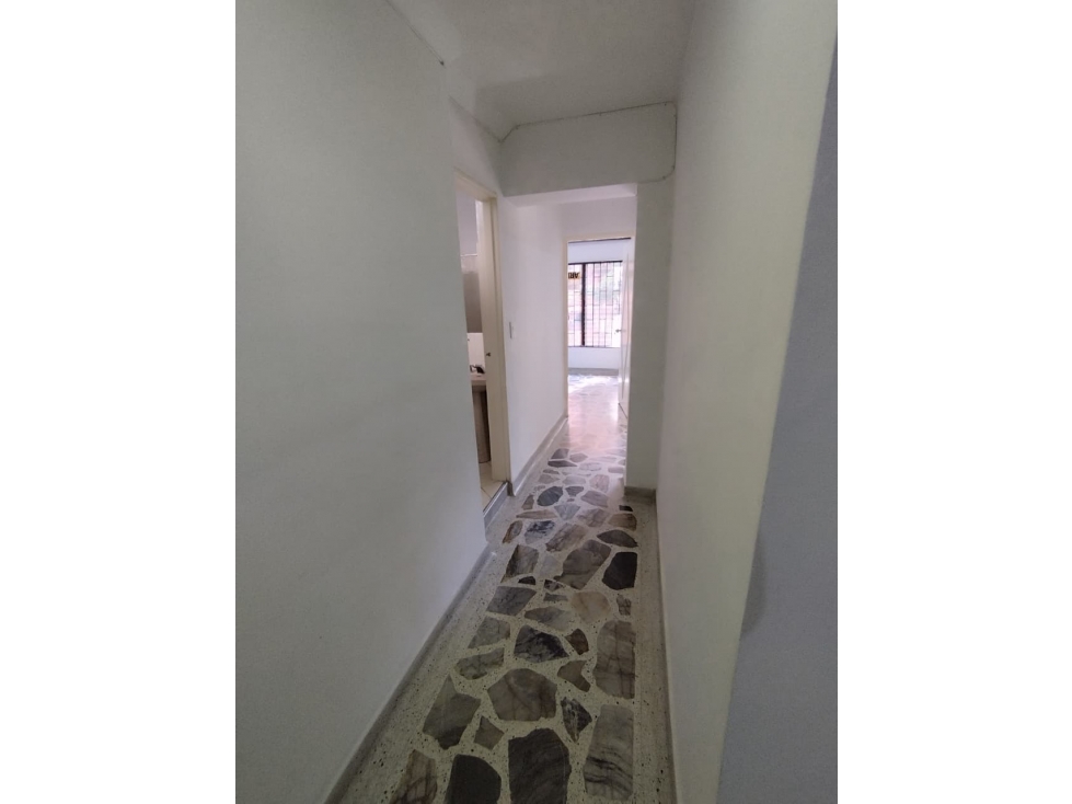 Apartamento en arriendo en Laureles, Medellín · foto 8 de 13