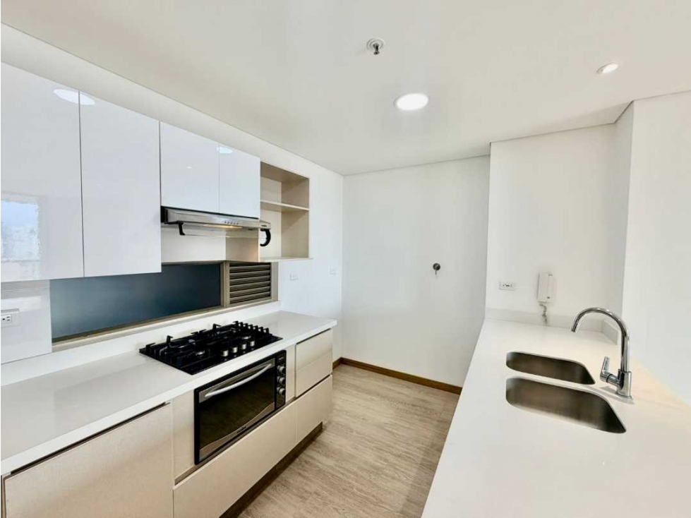 1BR Apartment in El tesoro (67 m²) for Sale