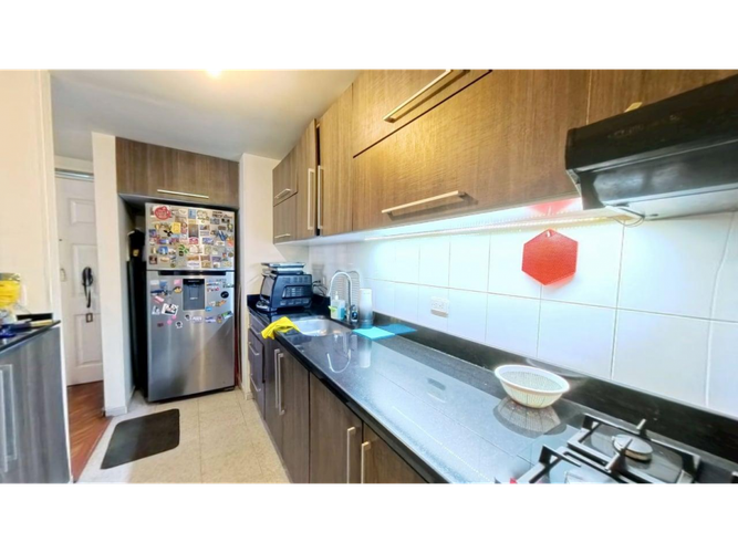 Apartamento de 3 alcobas en venta en Cedritos, Bogotá, 85 m² · foto 4 de 19