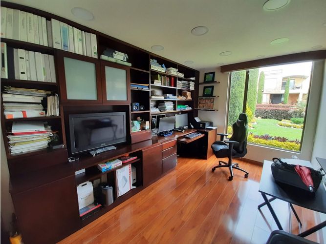Casa de 3 alcobas en venta en Parcelas, Cota, 232 m² · foto 23 de 24