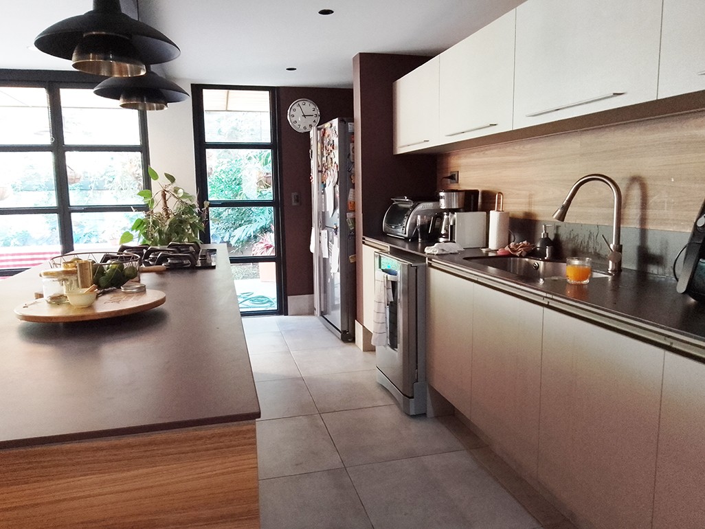 Casa en arriendo en El Poblado, Medellín · foto 4 de 20