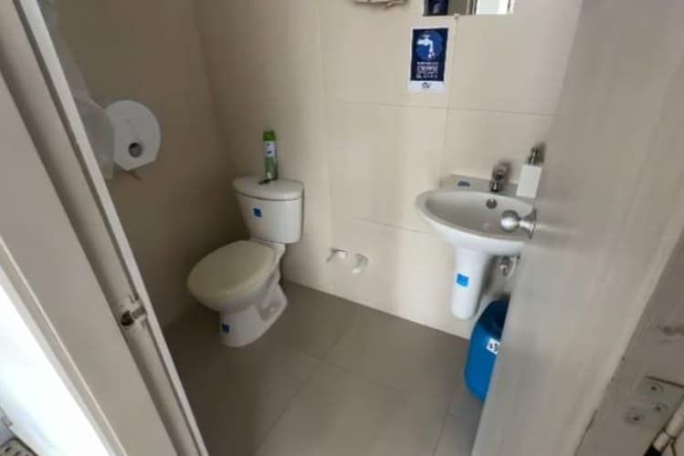 Oficina en arriendo en Manga, Cartagena, 82 m² · foto 8 de 10