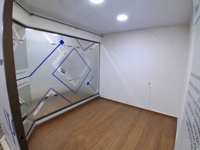 Oficina en arriendo en Centro, Neiva, 8 m² · foto 3 de 4