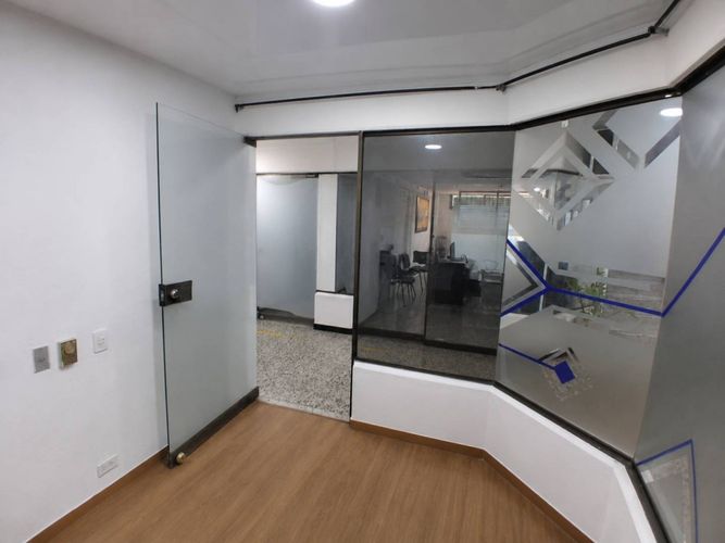 Oficina en arriendo en Centro, Neiva, 8 m² · foto 4 de 4