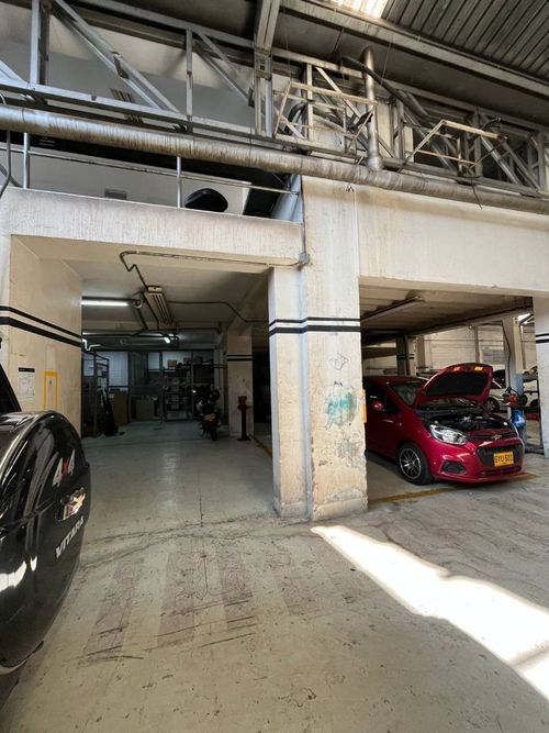 Bodega en arriendo en Centro, Bucaramanga, 1842 m² · foto 5 de 8
