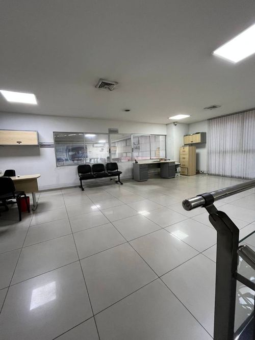 Bodega en arriendo en Centro, Bucaramanga, 1842 m² · foto 8 de 8