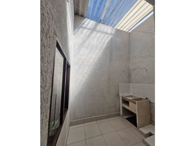 Apartamento de 5 alcobas en venta en Jesus Maria Ocampo, Armenia, 200 m² · foto 2 de 16