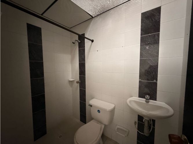 Apartamento de 5 alcobas en venta en Jesus Maria Ocampo, Armenia, 200 m² · foto 8 de 16