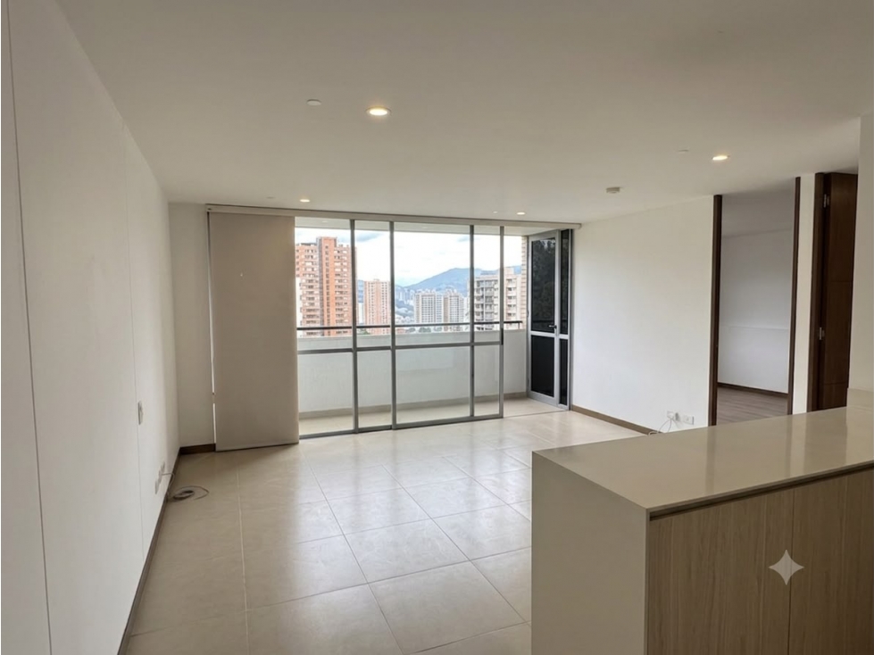 Apartaestudio en Arriendo en Loma de los Gonzalez, Medellín