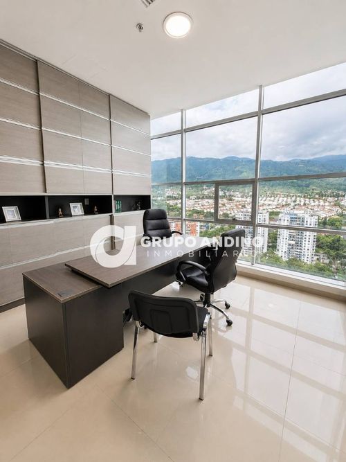 Oficina en arriendo en El Tejar, Bucaramanga, 82 m² · foto 2 de 7