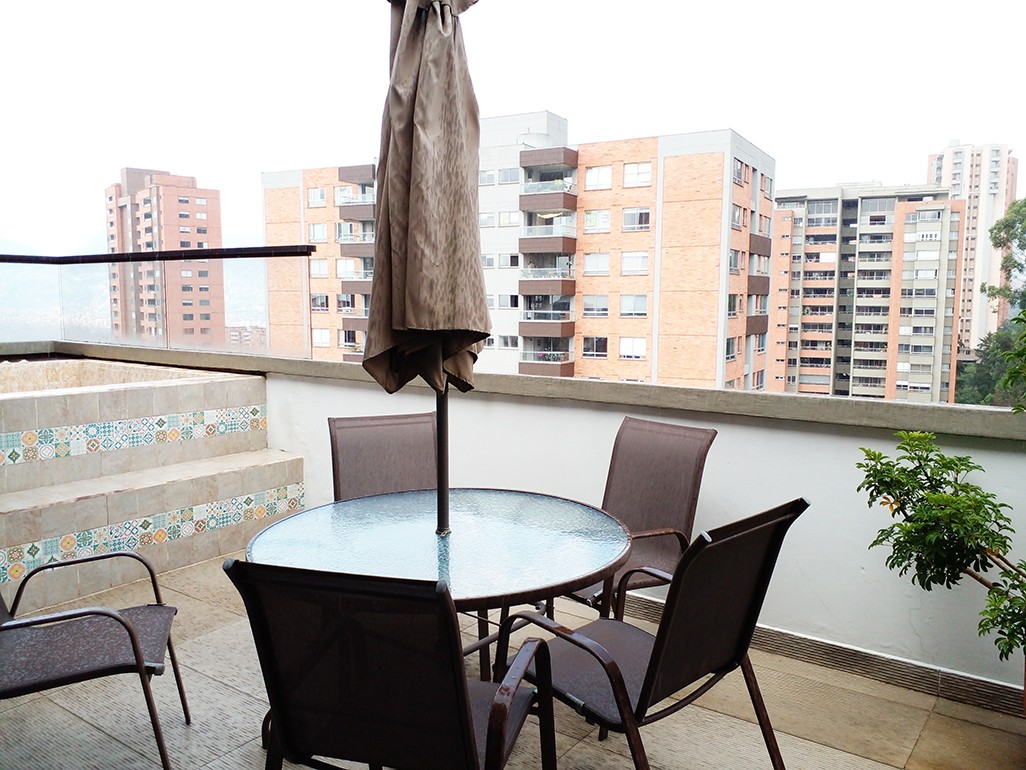 Apartamento en arriendo en El Poblado, Medellín · foto 17 de 19