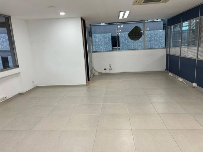 Oficina en arriendo en Los Balsos, Medellín, 98 m² · foto 6 de 15