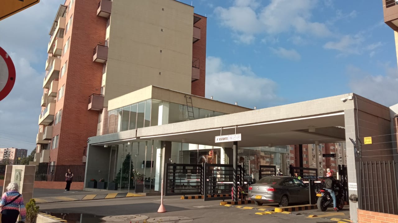 Apartamento en venta en Parque Industrial San Jorge, Mosquera · foto 2 de 15