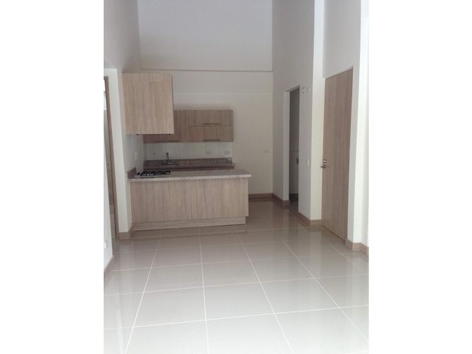Apartamento de 3 alcobas en venta en El Retiro, 82 m² · foto 4 de 13