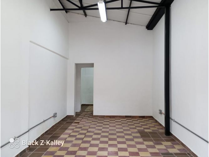 Local en arriendo en Belén Rosales, Medellín, 33 m² · foto 3 de 5
