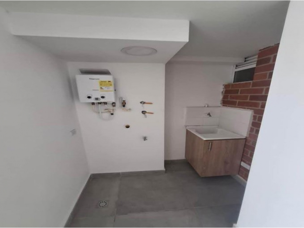 Apartamento en venta en Santa Maria No. 1, Itagüí · foto 7 de 18