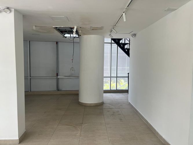 Local en arriendo en El Poblado, Medellín, 80 m² · foto 5 de 8