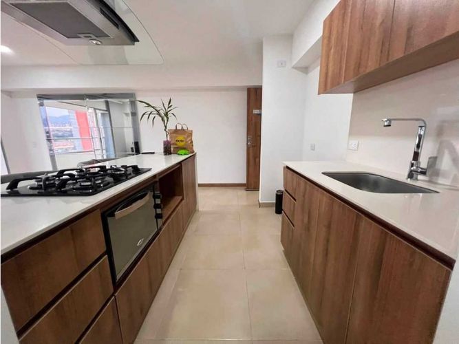 Apartamento de 2 alcobas en venta en Entre Amigos, Sabaneta, 69 m² · foto 3 de 12