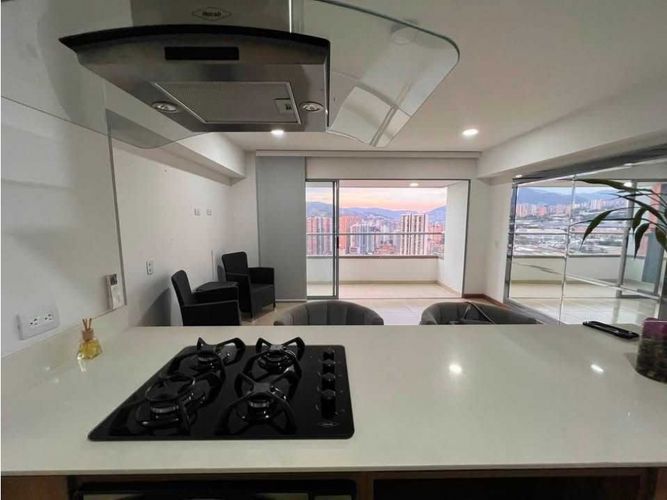 Apartamento de 2 alcobas en venta en Entre Amigos, Sabaneta, 69 m² · foto 4 de 12