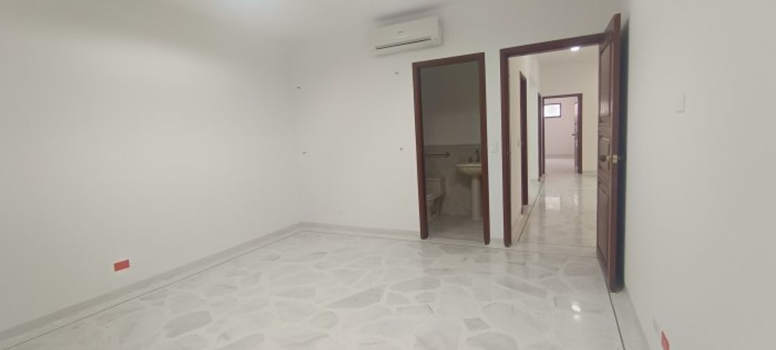 Casa de 12 alcobas en venta en Ciudad Jardin, Cali, 644 m² · foto 6 de 18
