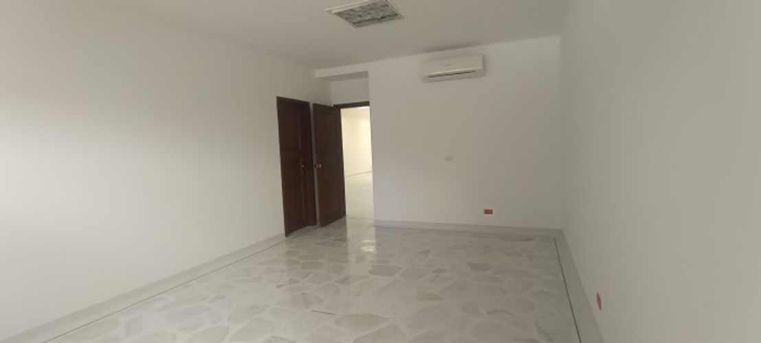 Casa de 12 alcobas en venta en Ciudad Jardin, Cali, 644 m² · foto 8 de 18