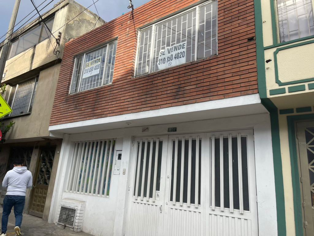 Casa en venta en Lucerna, Bogotá · foto 2 de 12