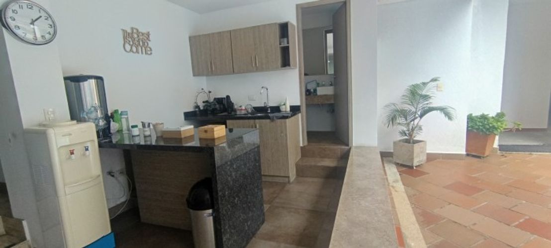 Casa de 9 alcobas en venta en Ciudad Jardin, Cali, 697 m² · foto 8 de 22