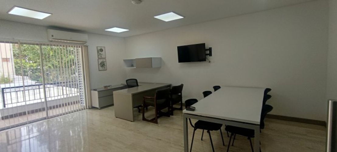 Casa de 9 alcobas en venta en Ciudad Jardin, Cali, 697 m² · foto 13 de 22