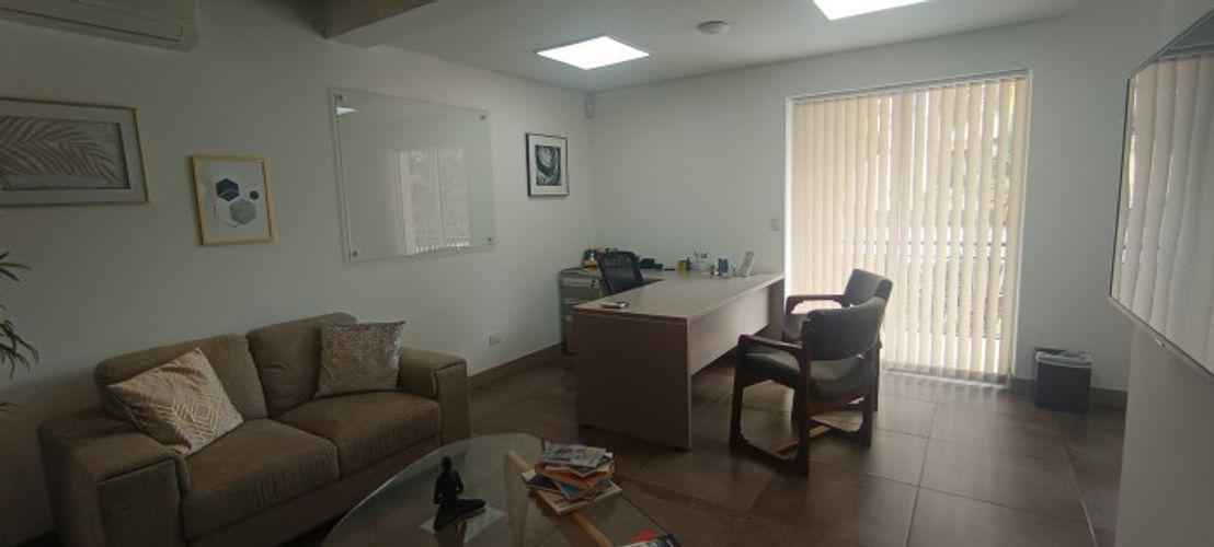 Casa de 9 alcobas en venta en Ciudad Jardin, Cali, 697 m² · foto 14 de 22