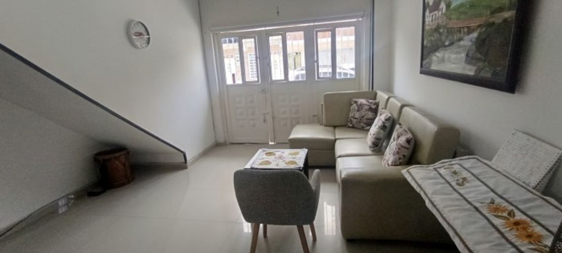 Edificio en venta en Cristobal Colon, Cali, 221 m² · foto 2 de 18
