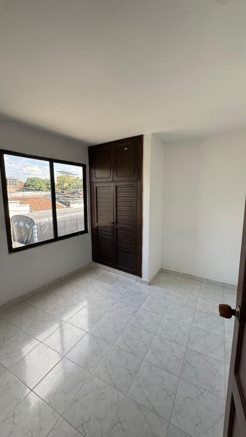 Edificio en venta en Cristobal Colon, Cali, 221 m² · foto 11 de 18